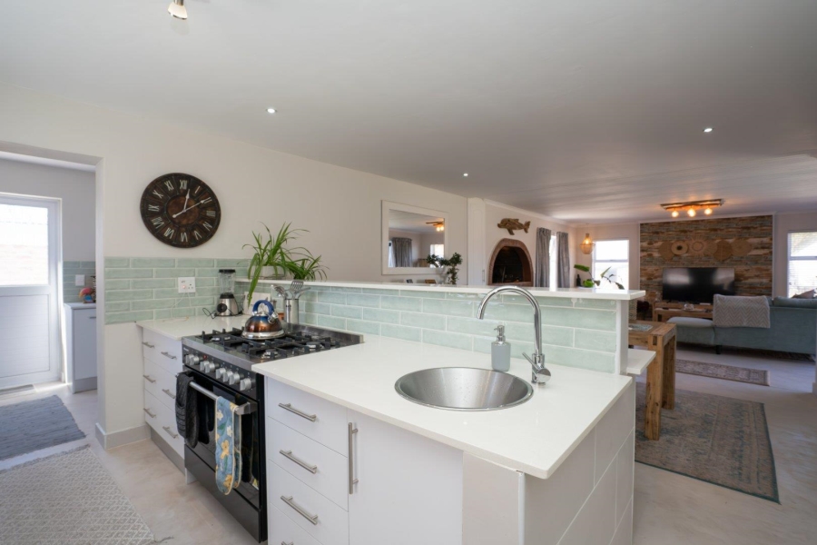 3 Bedroom Property for Sale in Bluewater Bay Western Cape